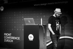 Vasilis van Gemert on stage, waiting for his session to start