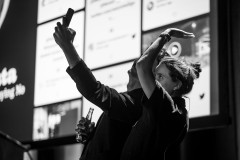 Katie Menzies and Abel Reverter (Cabeza Patata) take a selfie at beyond tellerrand Düsseldorf 2022