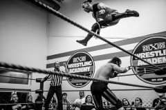 Juval Goldshmit jumps over Zeritus