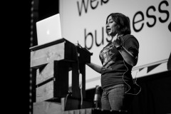 Sophie Koonin on stage at beyond tellerrand 2023 in Düsseldorf